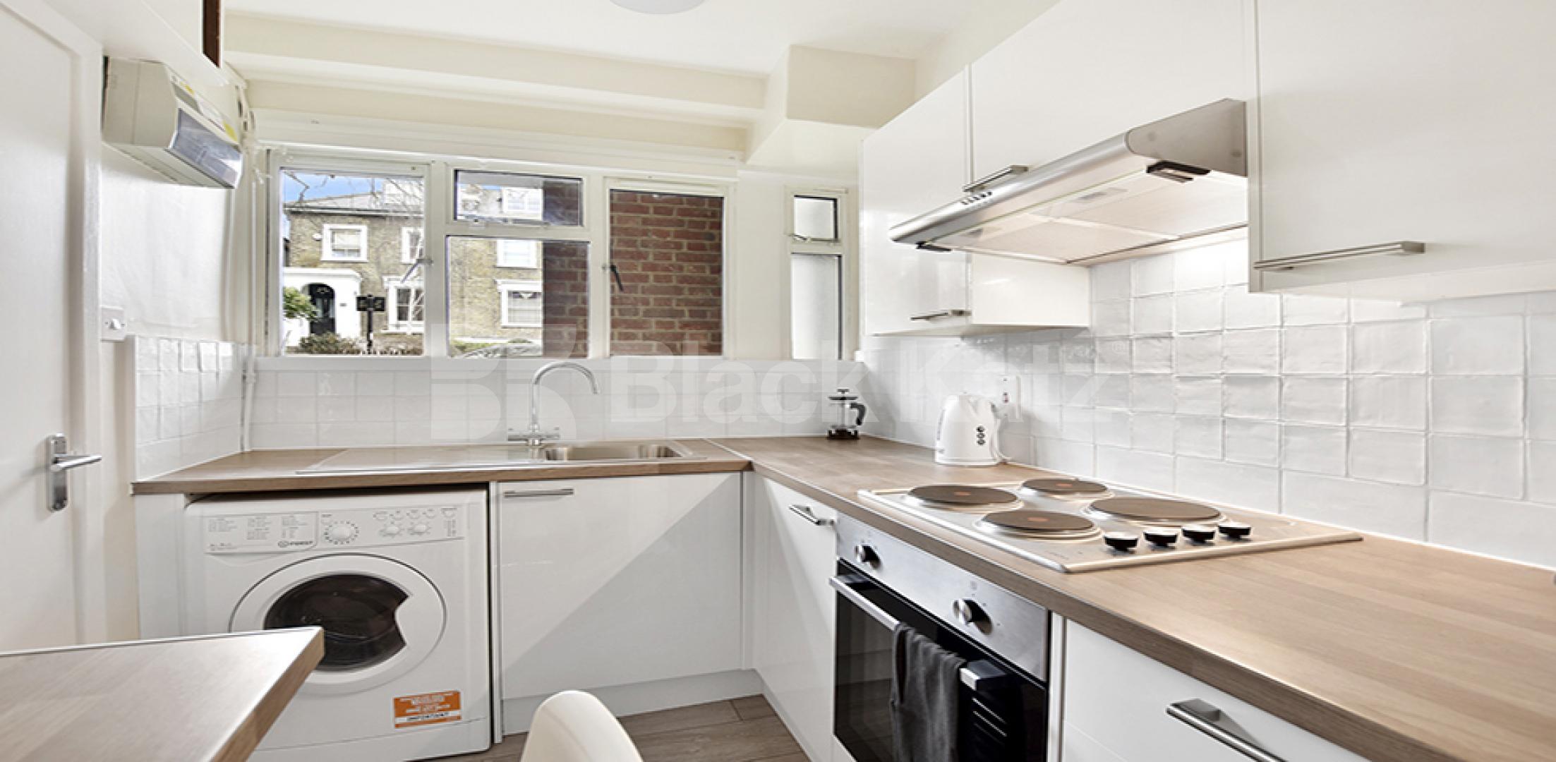Fantastic recently refurbished studio in Camden Square  Stratford Villas, Camden